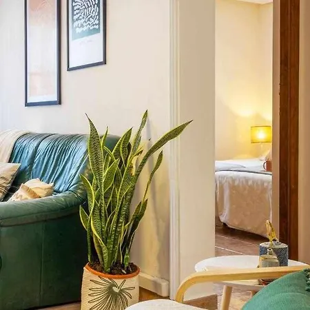 Groundfloor Pink Torrevista - Winter By The Sea トレビエハ