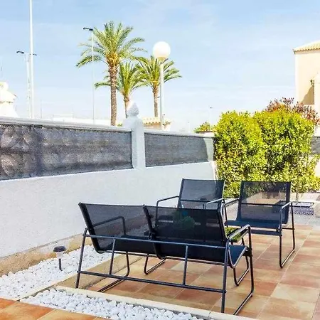 Groundfloor Pink Torrevista - Winter By The Sea 公寓