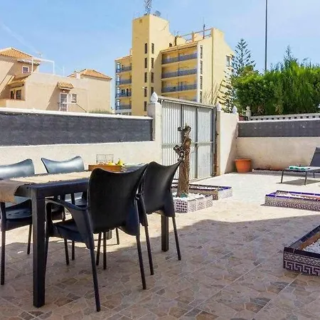 Groundfloor Pink Torrevista - Winter By The Sea Apartamento