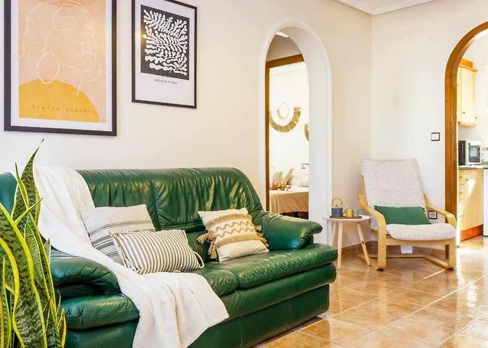 Groundfloor Pink Torrevista *