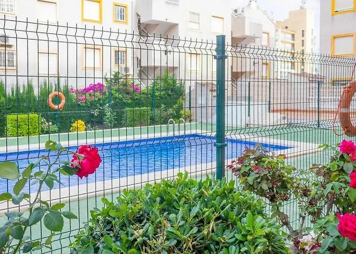 Groundfloor Pink Torrevista